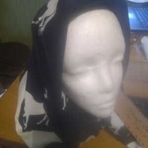 SHERYL Crow Scarf w/ Horse Pattern Dark Blue White One Size